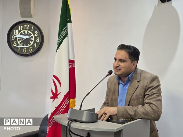 آیین تجلیل از راویان فردای ایران