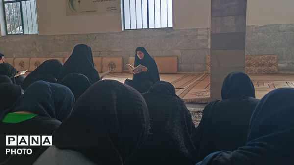بر پایی محافل انس با دعا توسط بانوان روستای شلیل