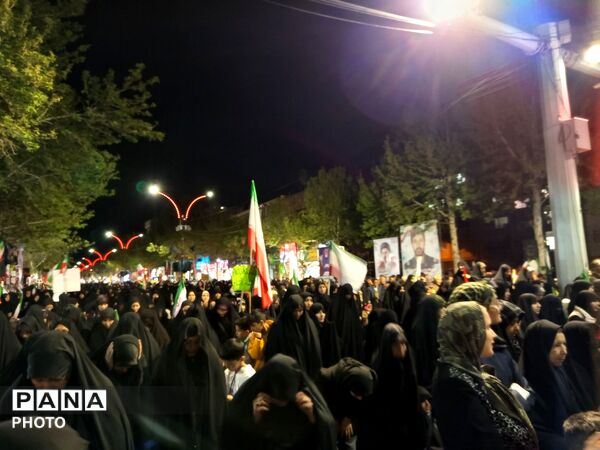 سی و دو شب مقابله؛ جمعیت پرشور تر از هر شب
