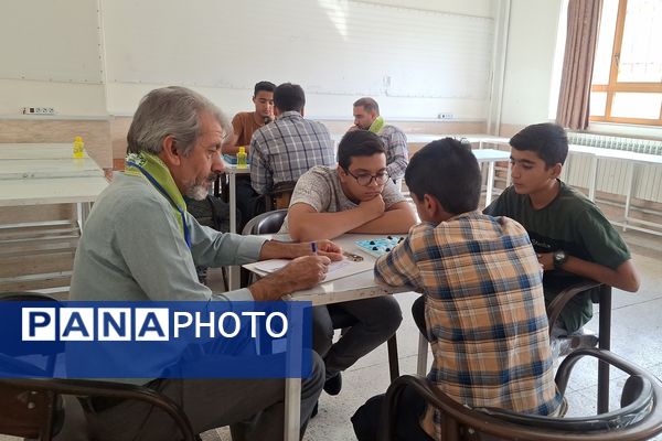 مسابقات بازی‌های فکری رویش مرحله استانی در شیراز