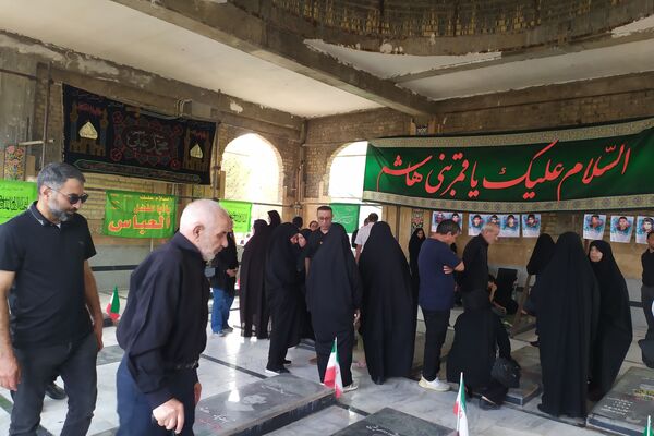 ندای لبیک یا حسین در روز عاشورا 
