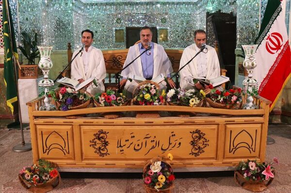آیین ملی جزءخوانی قرآن کریم در آستان مقدس حضرت محمدهلال بن علی (ع)
