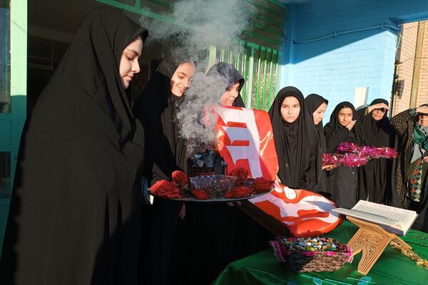 مدرسه امام علی (ع) غرق در عطر حسینی
