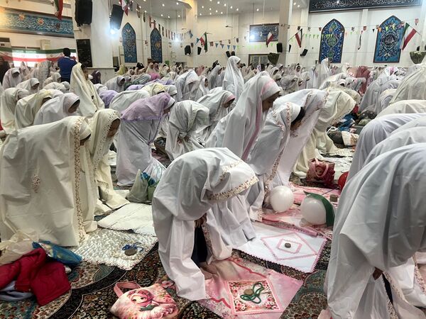 جشن تکلیف دختران شهرستان ساوجبلاغ 
