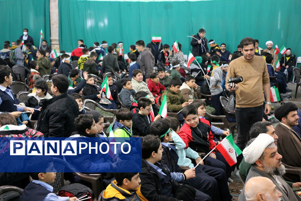 رونمایی از کتاب «سردار ایرانی» ویژه نوجوانان در قم