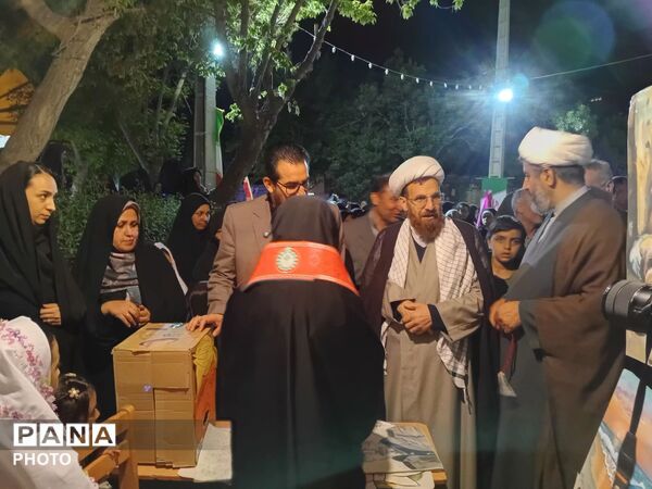 حضور مدیر کل خراسان شمالی در هفتاد و سومین شب از اجتماعات شبانه در شهر غلامان
