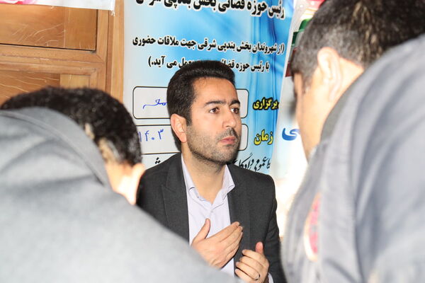 میز خدمت در بخش بندپی شرقی به‌مناسبت دهه فجر