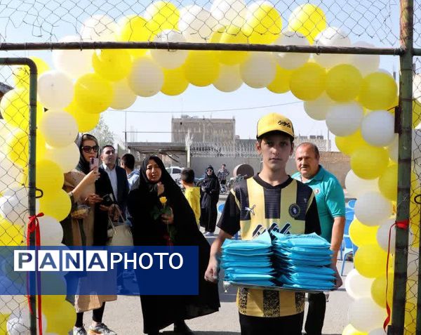 آیین افتتاح زمین چمن مصنوعی ورزشگاه مهر آموزش و پرورش فلاورجان