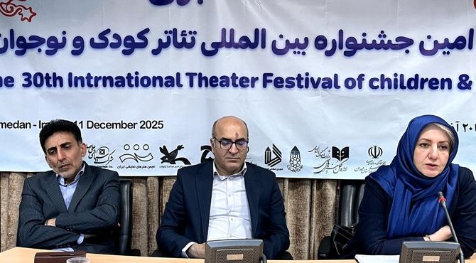 آزاده انصاری: جشنواره باید محل کشف استعدادها باشد نه پر کردن جدول اجراها