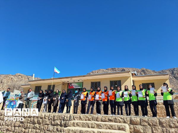 رقابت مسابقه داژبال دانش‌آموزان شلیل و ملک‌شیر