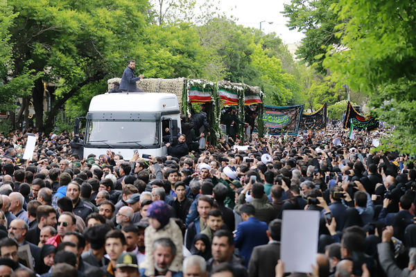 تشییع پیکر شهدای خدمت در تبریز