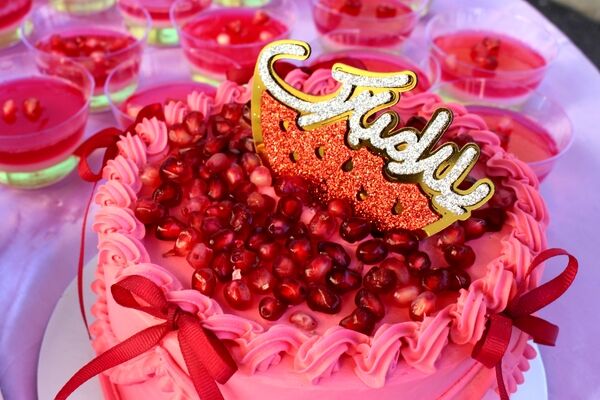 جشن یلدای دانش‌آموزی، در دبیرستان هیات امنایی دخترانه معراج اردبیل