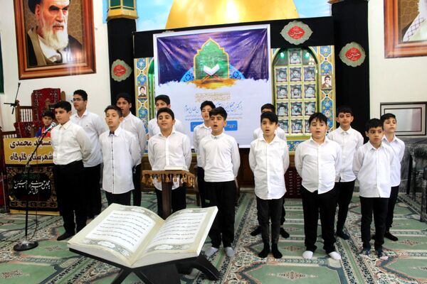 محفل قرآنی دانش آموزان در گلوگاه