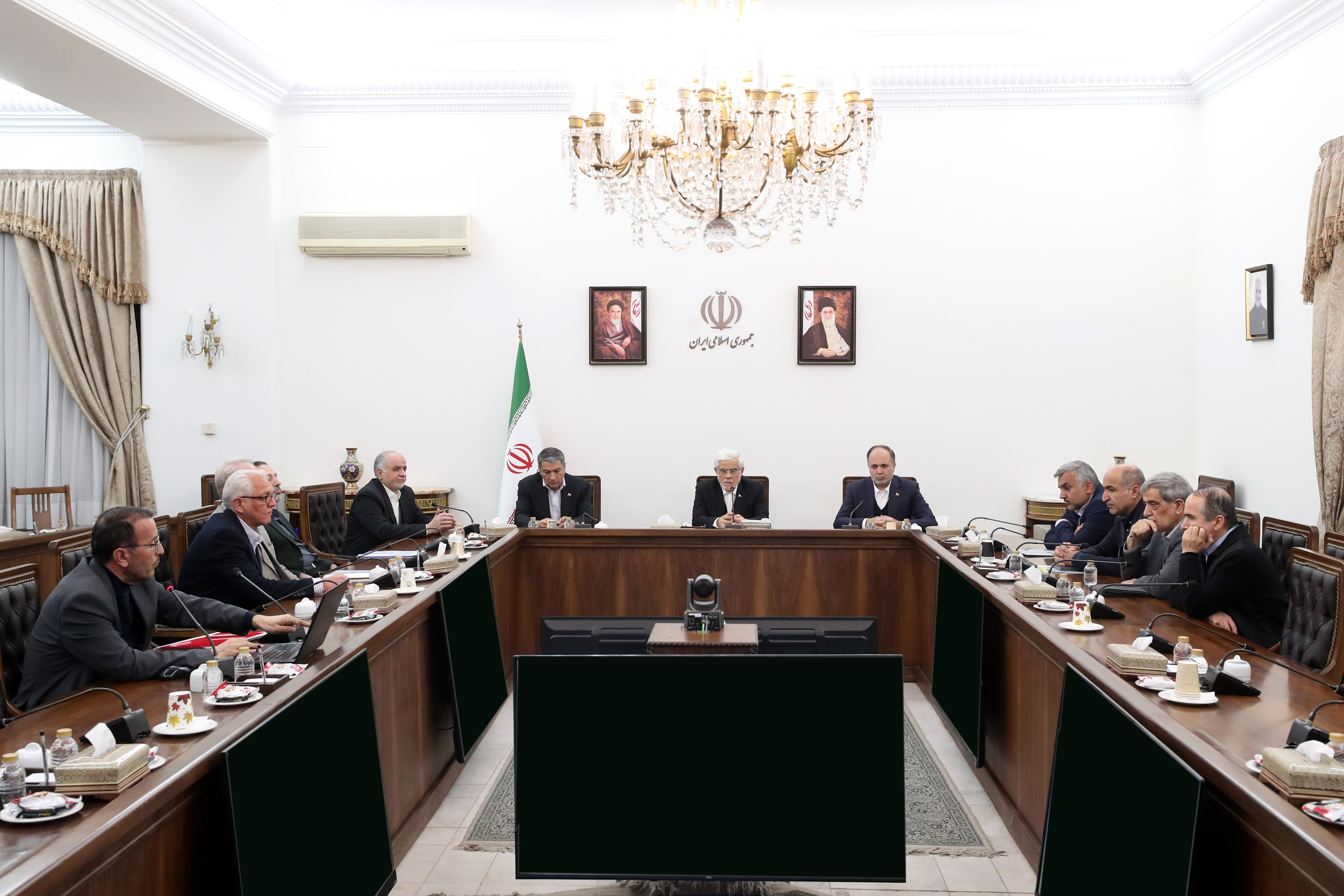 زمینه‌های حضور جدی دو موسسه انستیتو پاستور و رازی در منطقه و جهان فراهم شود