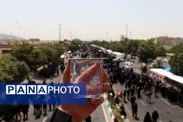 قدم به قدم در مسیر عاشقی اباعبدالله‌الحسین‌(ع)