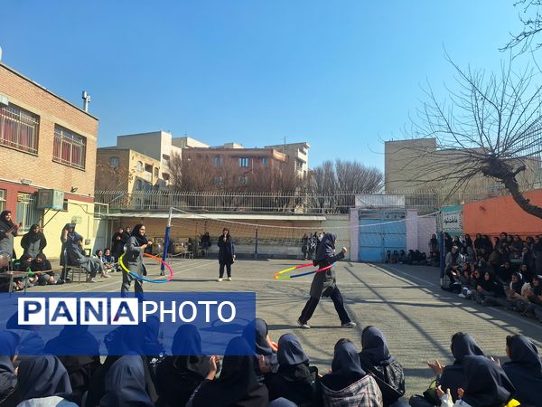 فجرانه ورزشی در دبیرستان حضرت ولی عصر (عج)