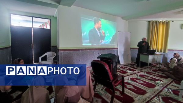 شناخت جنگ نرم از نگاه دین و رسانه در دبیرستان حضرت آسیه(س) حاجی‌آباد