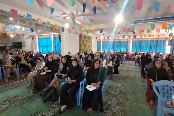 جلسه تعامل اولیا و مربیان دبیرستان هیأت امنایی رازی