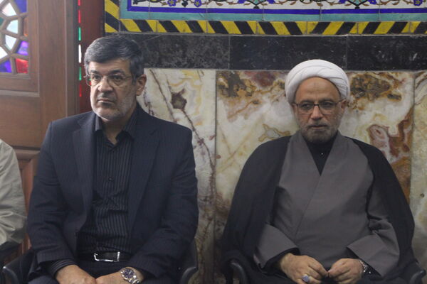 بزرگداشت شهدای مدافع وطن در یزد
