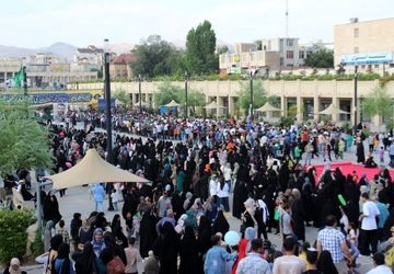 حضور پرشور اقشار مردم در جشن عید غدیر زنجان
