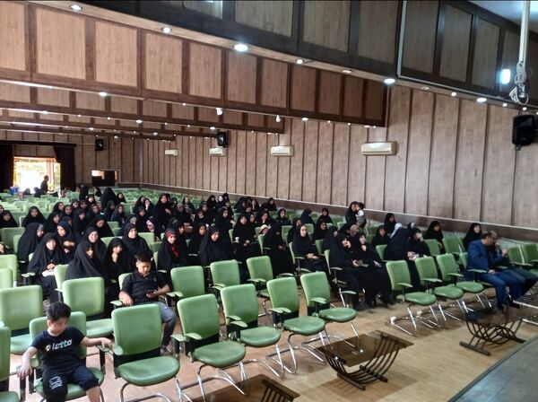 همایش بزرگ تقدیر از فعالان امر به معروف و نهی از منکر ناحیه ۵