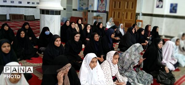 حضور پررنگ دانش‌آموزان بیرانوندی در نماز جمعه