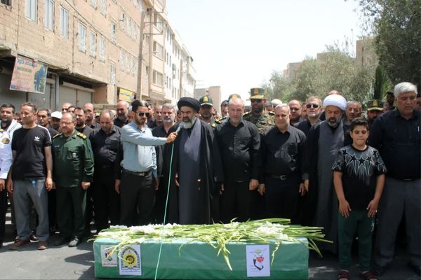 تشییع پیکر شهید محمد نعمتی سعیدآبادی در شهرستان بهارستان