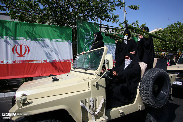 رزمایش «دختران جان فدای ایران»