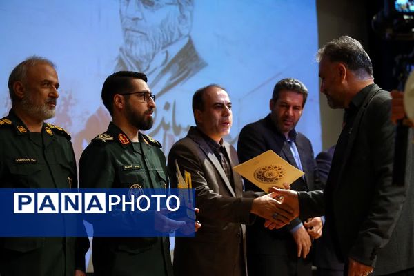 نخستین کنگره بزرگداشت ۲۷۰ دانش‌آموز شهید دبیرستان ماندگار امام صادق (ع) 