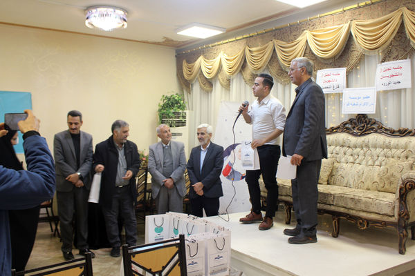 تجلیل از دانشجویان و فارغ التحصیلان دانشگاهی موسسه خیریه دارالاکرام قم