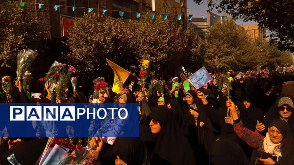 حرکت کاروان نمادین ورود حضرت معصومه(س) به قم