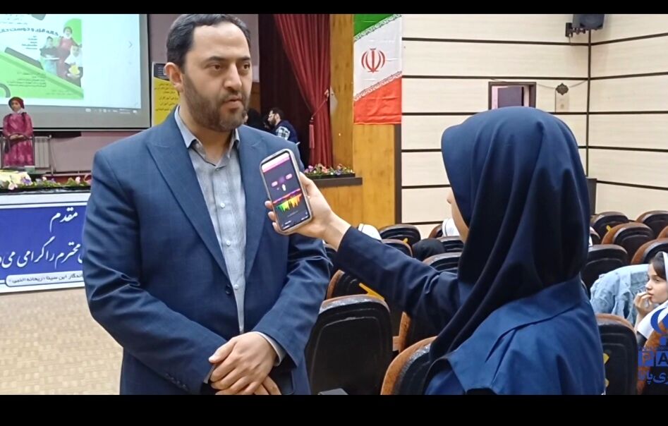 تئاتر درسی موجب افزایش عمق فهم مطالب و ازدیاد جذابیت درسی در دانش‌آموزان می‌شود