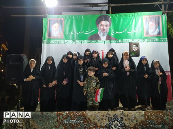 گذری در تجمع مردم محله خیابان شهید مدرس مشهد