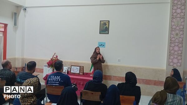 جشن جوانه‌ها در دبیرستان حاج قاسم سلیمانی ملایر 
