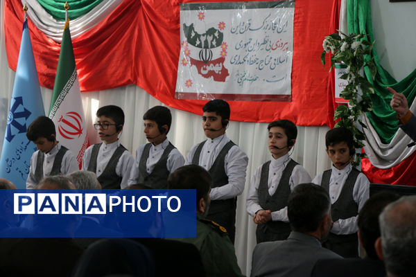 برپایی جشن «حضور تا ظهور» در دبیرستان شهیده حسنی سعدی قم