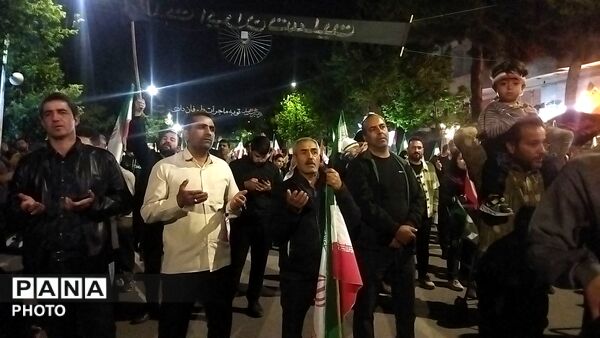 پنجاه و هشتمین شب از ایستادگی مردم در خیابان های نیشابور