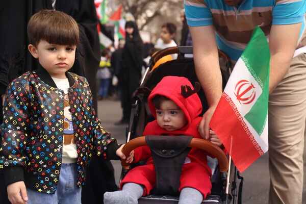 کودکانی از جنس انا علی العهد 