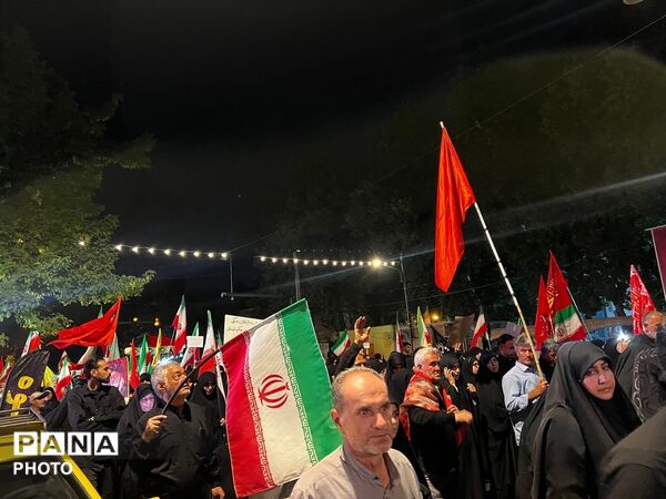 حضور باشکوه مردم ولایت مدار کرج در صد و بیست و چهارمین شب از تجمعات مردمی