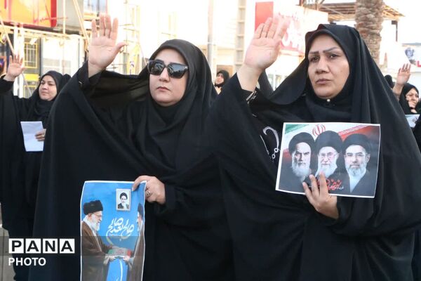 اعلام بیعت تمام قد مردم فهرج با پرچمدار انقلاب