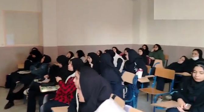 اجرای طرح «آلا» با محوریت نماز در دبیرستان حضرت مریم(س) قم