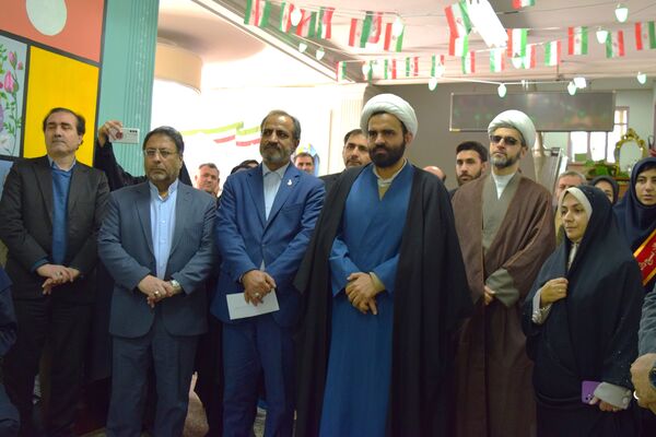 حضور پرشمار مسئولان آموزش و پرورش در جشن دهه فجر