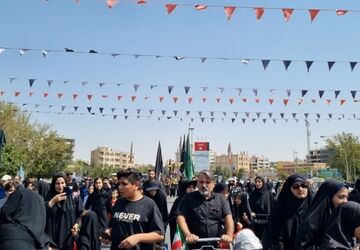 حضور پرشور و شور حسینی، جلوه‌ای از ارادت و ایثار مردم در گلستان شهدای اصفهان 