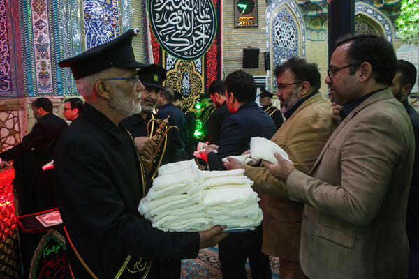 آیین «عهد عاشقی» با حضور اصحاب رسانه در مسجد جمکران