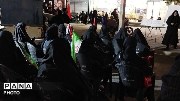 کافه گفتگوی بلوار فضل نیشابور  در اجتماعات مردمی 