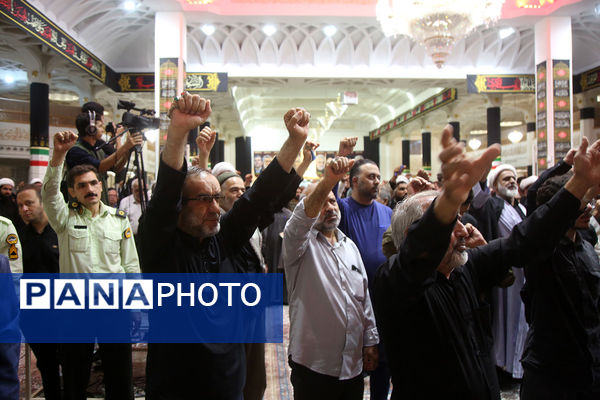 مراسم گرامیداشت شهدای اقتدار و امنیت «فراجا» در حرم حضرت معصومه(س)