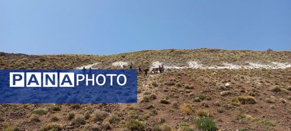 ترمیم نقش یاحسین(ع) برفراز کوه‌های نسر