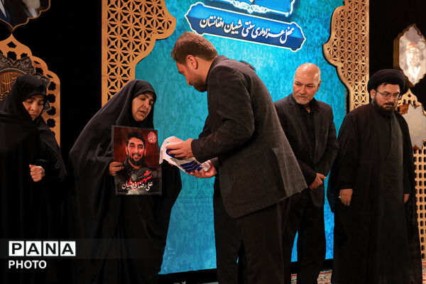 عزاداری سنتی شب هفتم محرم در «حسینیه حرم»