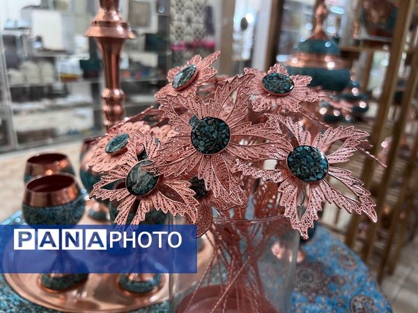 افتتاحیه غرفه فیروزه کوبی در بازارچه صنایع دستی شهرکرد