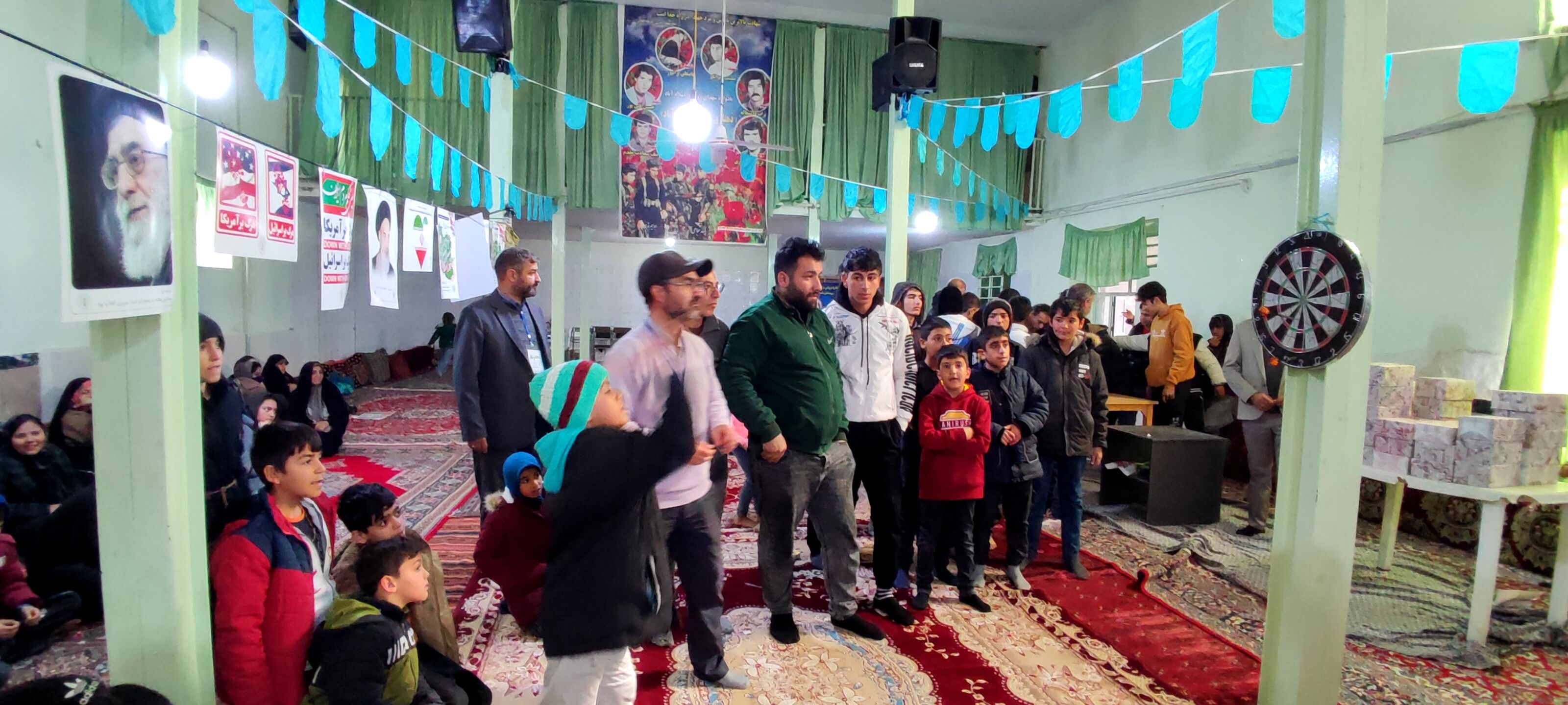 برگزاری مسابقات دارت در جشن بزرگ ۲۲بهمن در روستای اسلام آباد شیروان 