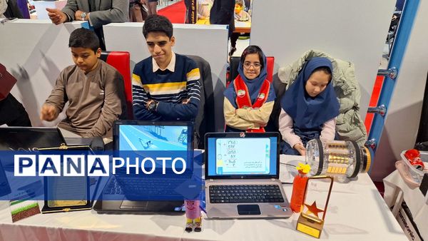 غرفه رباتیک و هوش مصنوعی ناحیه ۶ 